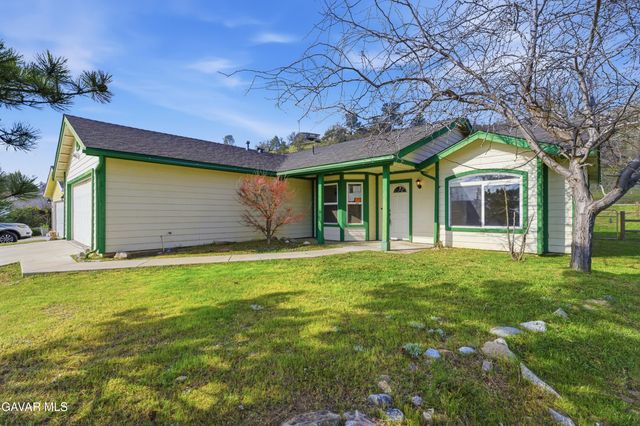 21276 White Pine Drive 39, Tehachapi, CA 93561