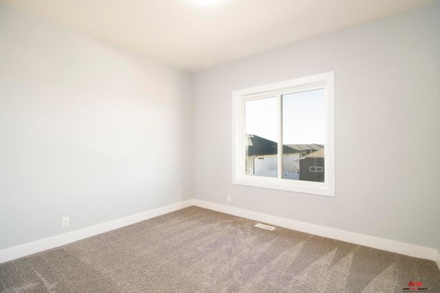 929 N 106Th Street, Lincoln, NE 68527