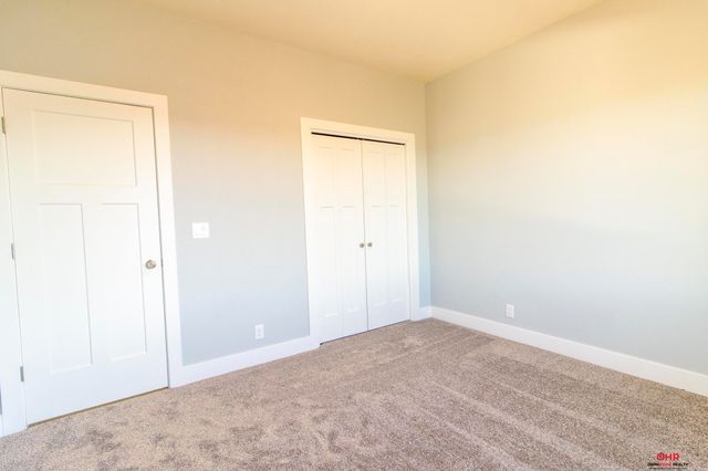 929 N 106Th Street, Lincoln, NE 68527