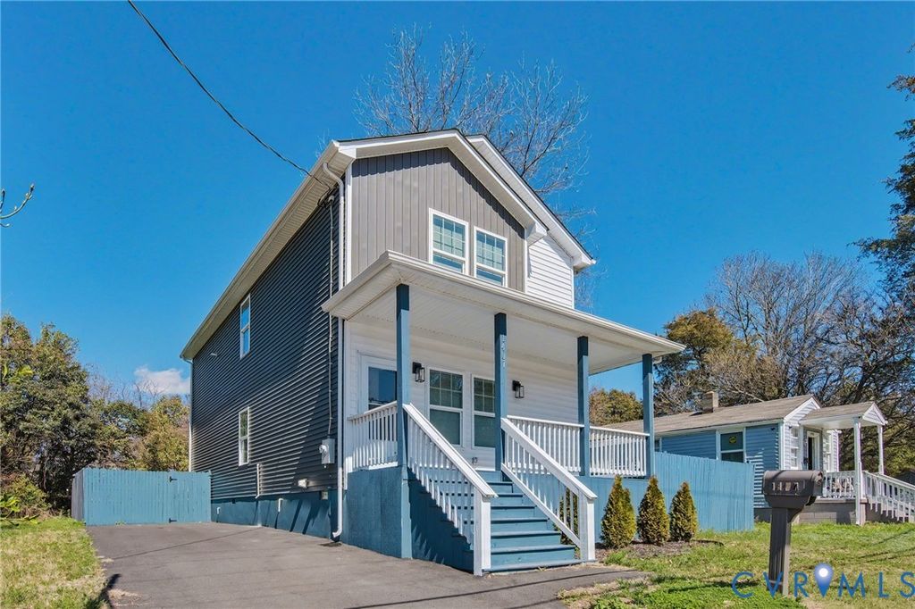 1407 Farmer St, Petersburg, VA 23803