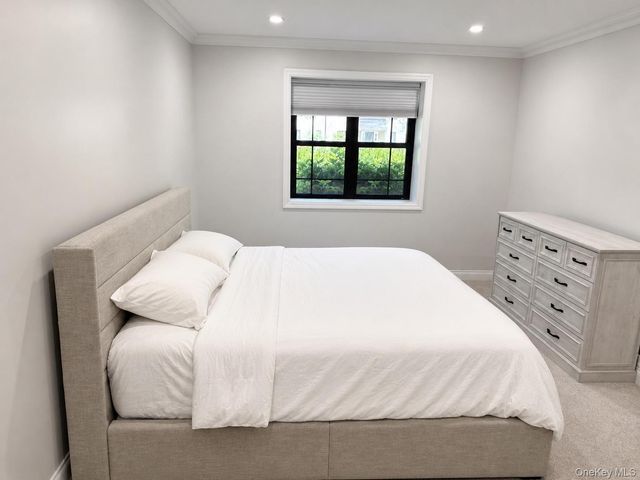 1271 California Road D-3, Eastchester, NY 10709