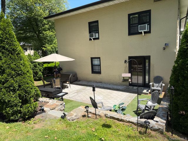 1271 California Road D-3, Eastchester, NY 10709
