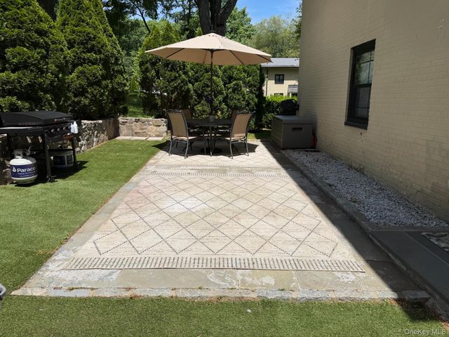 1271 California Road D-3, Eastchester, NY 10709
