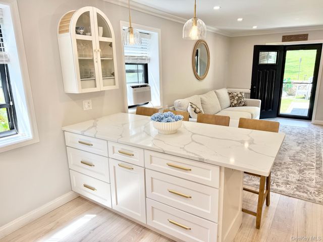 1271 California Road D-3, Eastchester, NY 10709