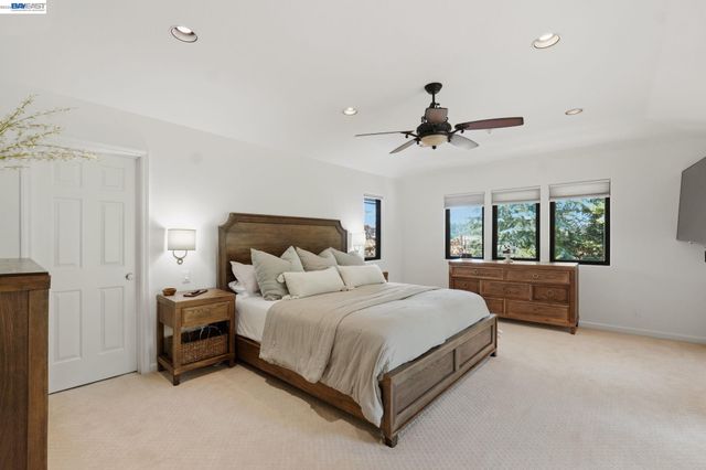 2390 Reliez Valley Rd, Martinez, CA 94553