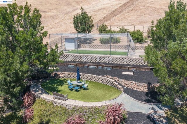 2390 Reliez Valley Rd, Martinez, CA 94553