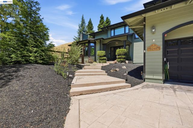 2390 Reliez Valley Rd, Martinez, CA 94553