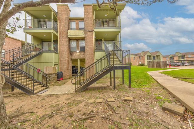 18800 Egret Bay Boulevard 201, Webster, TX 77058