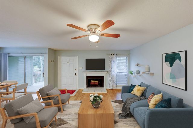 18800 Egret Bay Boulevard 201, Webster, TX 77058