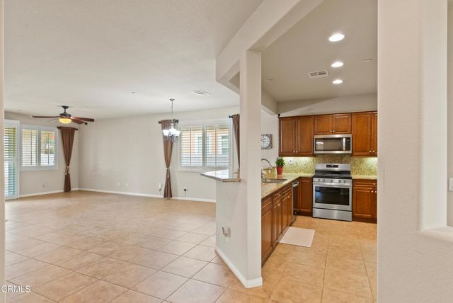 13324 Sterling Heights Drive, Bakersfield, CA 93306