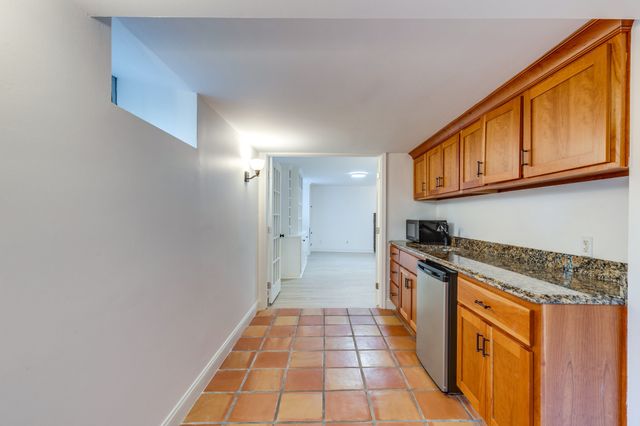 502 32nd Ave, S, Nashville, TN 37212