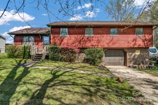 10 Laurel Brook Drive, Hendersonville, NC 28792