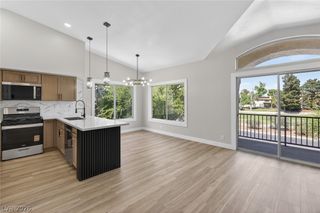4820 Black Bear Road 201, Las Vegas, NV 89149