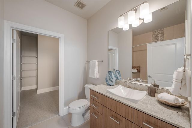 5927 Almeda Road 22905, Houston, TX 77004