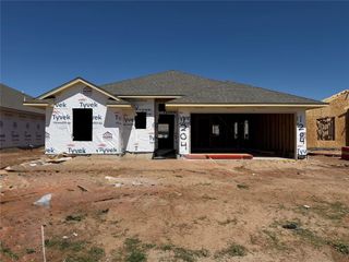 1204 Blackjack Creek Drive, Yukon, OK 73099