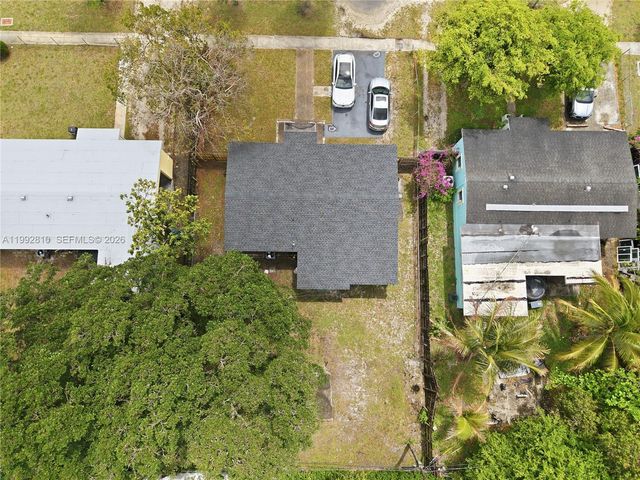 1425 NW 10th Pl 1425, Fort Lauderdale, FL 33311