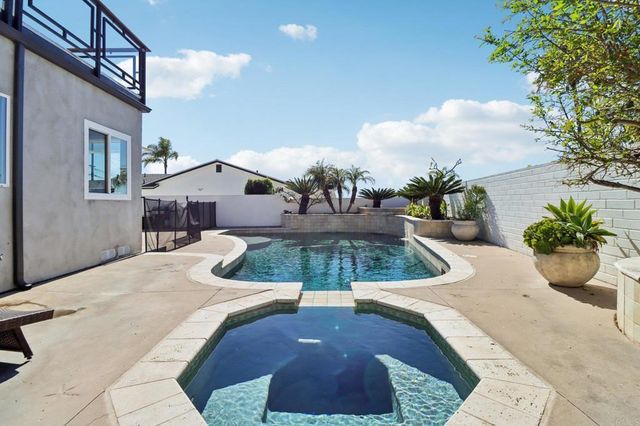 5050 September Street, San Diego, CA 92110