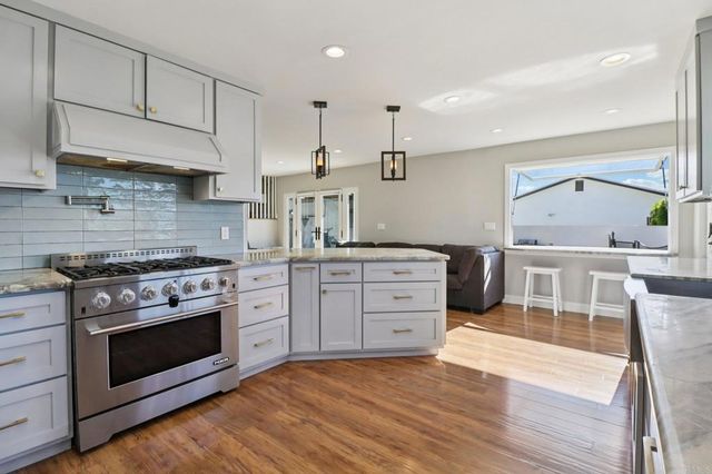 5050 September Street, San Diego, CA 92110