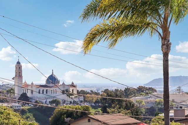 5050 September Street, San Diego, CA 92110