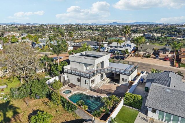 5050 September Street, San Diego, CA 92110