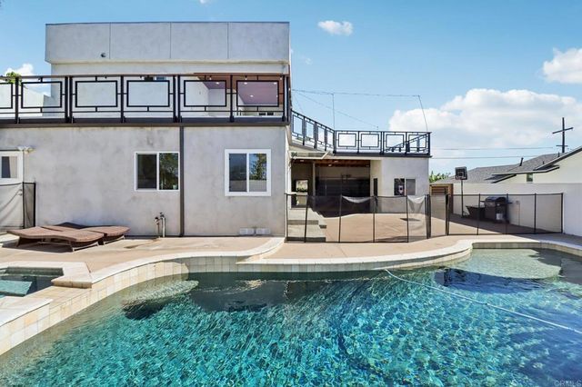 5050 September Street, San Diego, CA 92110