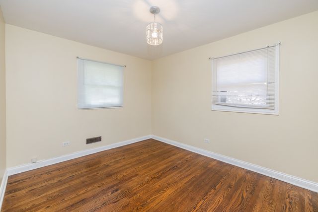 14 Arrowhead Drive, Thornton, IL 60476