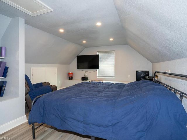 39 W Sunset RD, Hampton, VA 23669