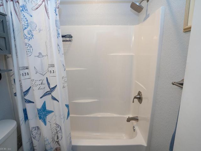 39 W Sunset RD, Hampton, VA 23669