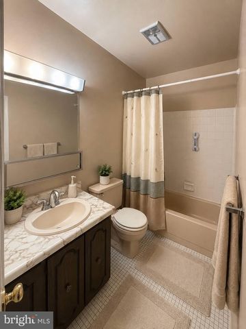 8412 GIBBS PL, Philadelphia, PA 19153