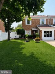 8412 GIBBS PL, Philadelphia, PA 19153