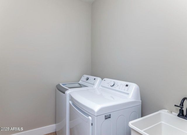 3832 E MONTEREY Way, Phoenix, AZ 85018