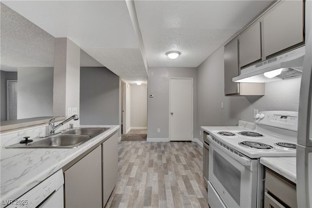 5260 Mission Monterey Lane 102, Las Vegas, NV 89107