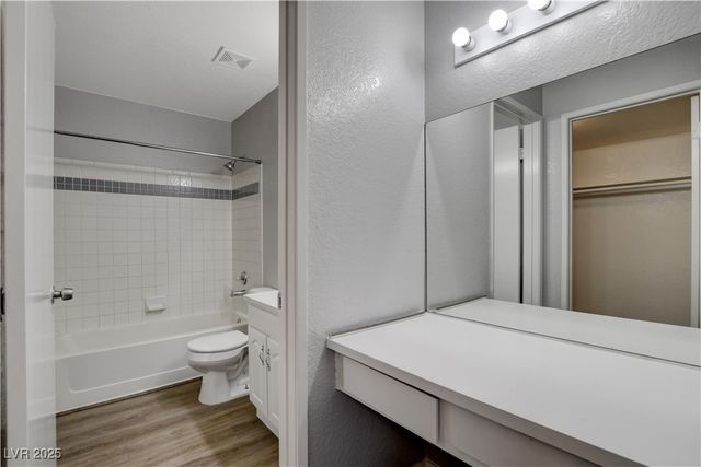 5260 Mission Monterey Lane 102, Las Vegas, NV 89107