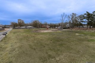 44040 Stringer Bridge Rd, St Amant, LA 70774