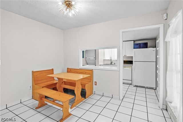 3369 Yukon CIR 1, Fort Myers, FL 33907