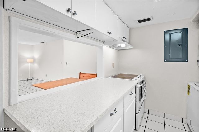3369 Yukon CIR 1, Fort Myers, FL 33907