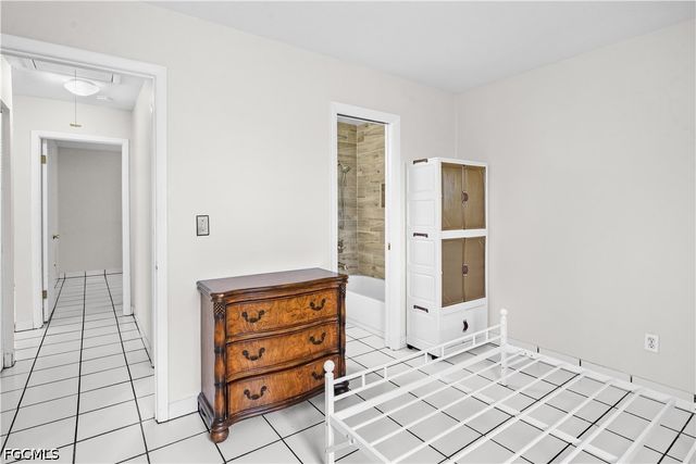 3369 Yukon CIR 1, Fort Myers, FL 33907