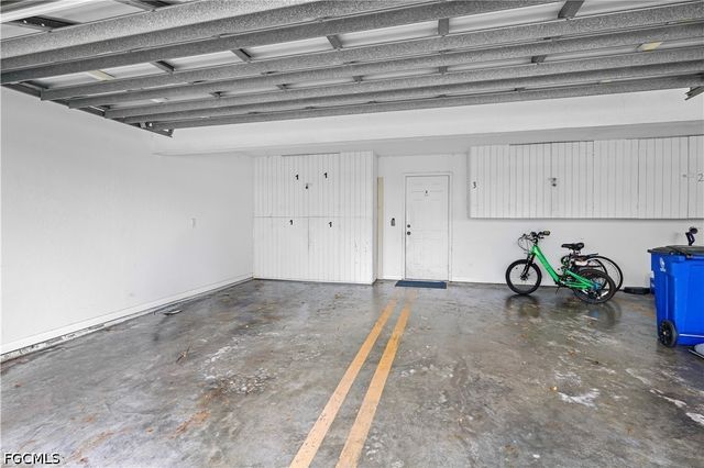 3369 Yukon CIR 1, Fort Myers, FL 33907