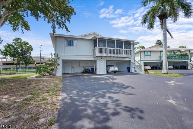 3369 Yukon CIR 1, Fort Myers, FL 33907