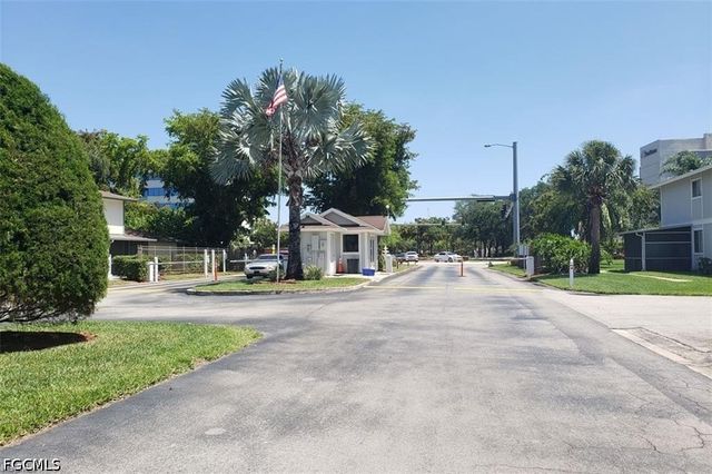 3369 Yukon CIR 1, Fort Myers, FL 33907