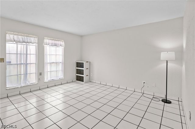 3369 Yukon CIR 1, Fort Myers, FL 33907