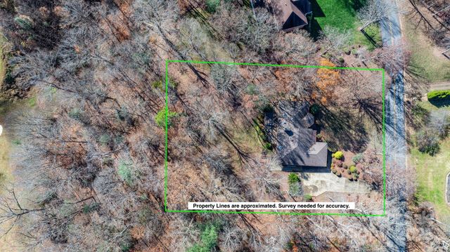 515 N Shore Drive, Hickory, NC 28601