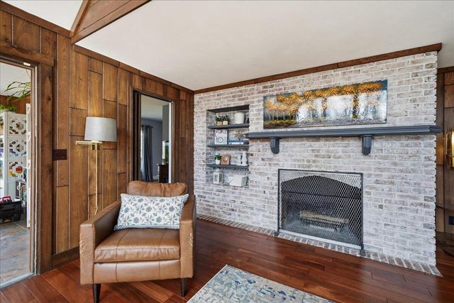 1686 W 300 N, La Porte, IN 46350