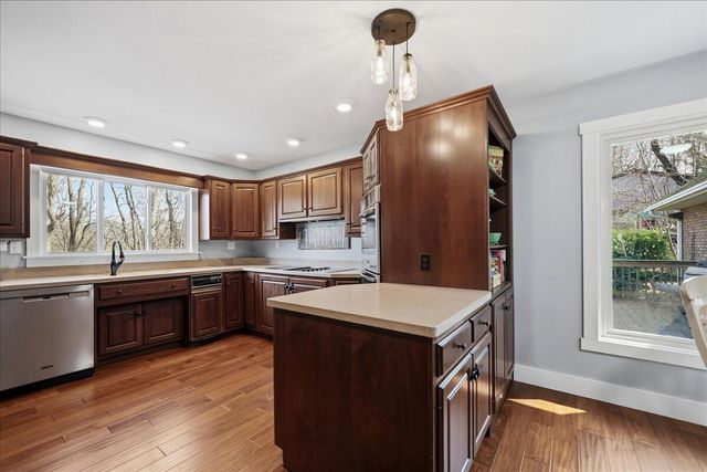 1686 W 300 N, La Porte, IN 46350
