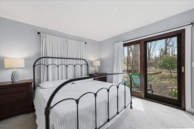 1686 W 300 N, La Porte, IN 46350