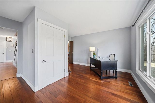 1686 W 300 N, La Porte, IN 46350
