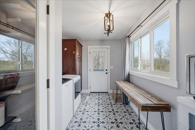1686 W 300 N, La Porte, IN 46350