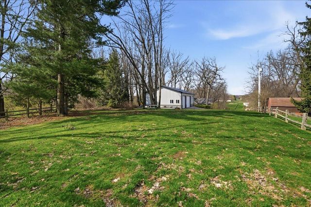 1686 W 300 N, La Porte, IN 46350