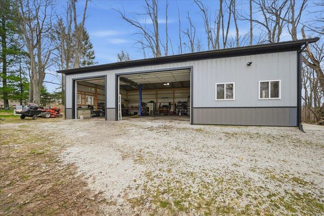 1686 W 300 N, La Porte, IN 46350