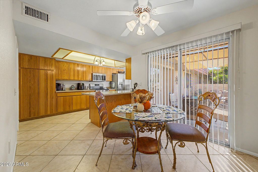 9501 W OAK RIDGE Drive, Sun City, AZ 85351 — photo 4